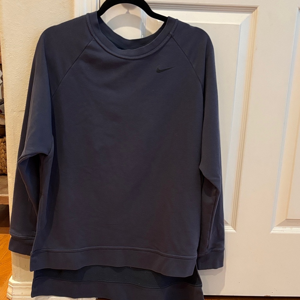 Nike Women’s M Navy Crewneck High-Low Tunic Sweatshirt